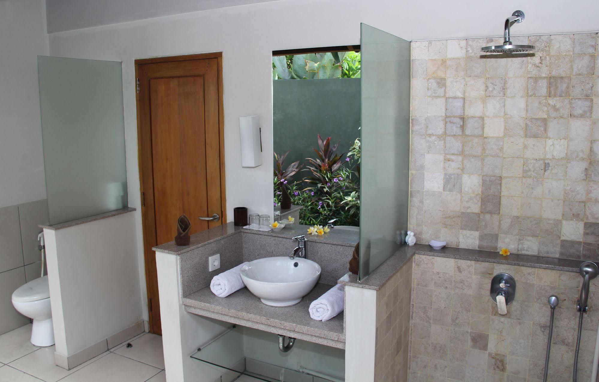 סמיניאק Balinea Holiday Home מראה חיצוני תמונה